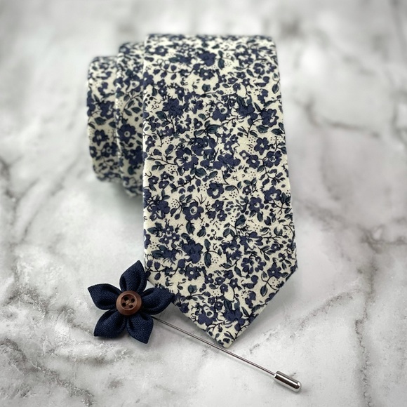 Groomsland Other - Men’s Ditsy Style Navy Floral Tie & Lapel Flower
